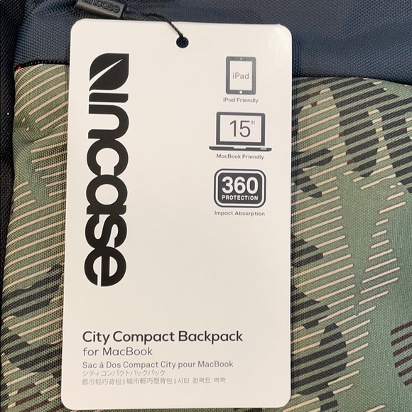 INCASE City CompactBackpack 15 Mac Red Blue Camo - Picture 4 of 11